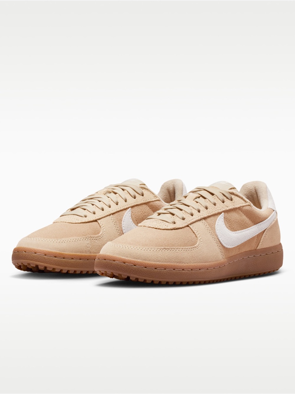 7.5 Women’s Nike Field General with gum sole